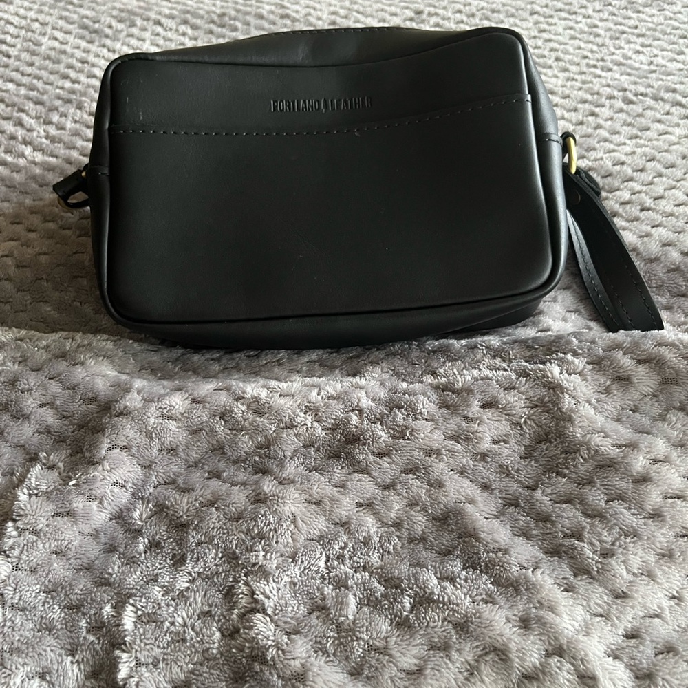 Portland Leather Black Crossbody Bag